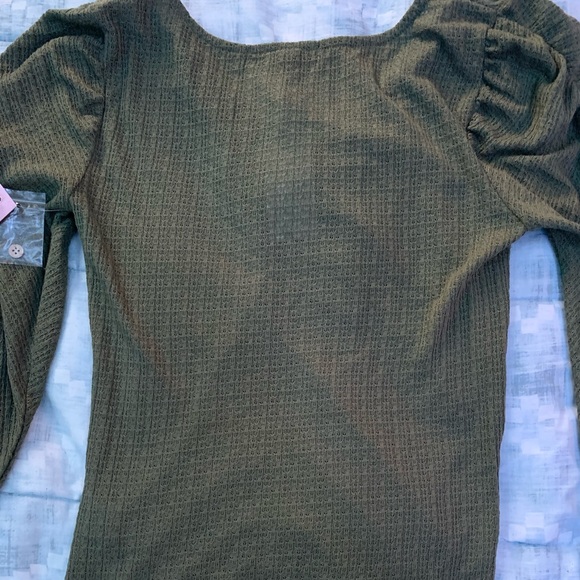 Olive green blouse - Picture 3 of 3